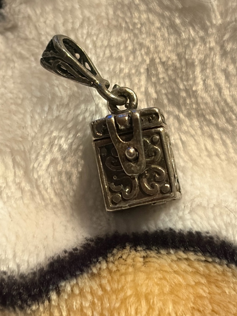 Vintage Sterling silver Box/Locket/Urn